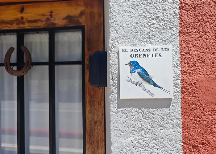 El Descans De L'oreneta Apartment *
